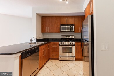 Clarendon 1021 unit 317, Arlington, VA 22201 - photo 3