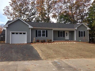 109 Wendell Rd, Warwick, RI 02888 - photo 2