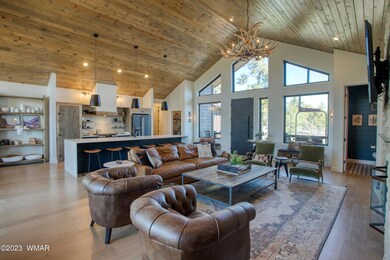 007_Living Room