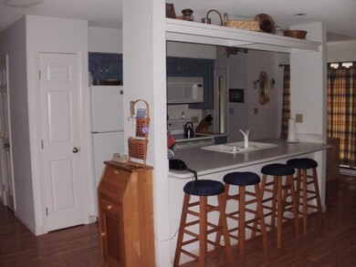 111 Lakeland Dr unit LLV 2B, Hartford, VT 05001 - photo 4