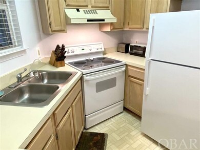 200 W Martin St unit 307, Kill Devil Hills, NC 27948 - photo 3