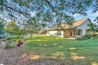 101 Mountain Slope Ct, Travelers Rest, SC 29690 - photo 3