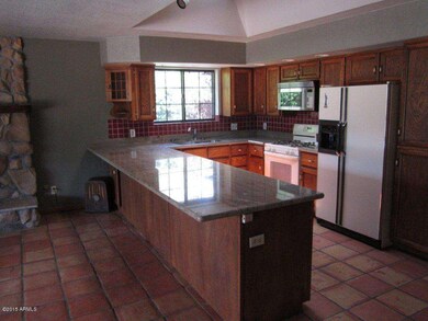 Holmes Listing 007