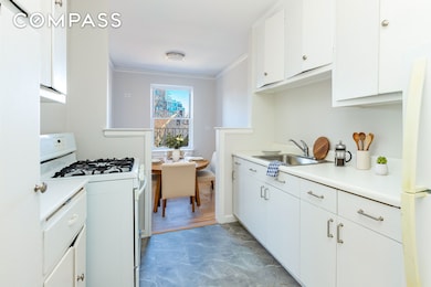 474 W 238th St unit 4I, Bronx, NY 10463 - photo 4