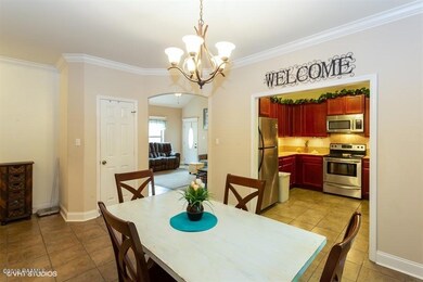 10_306bottlebrushln_2010_LowRes