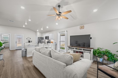 3209 Durham Ave, Wolfforth, TX 79382 - photo 5