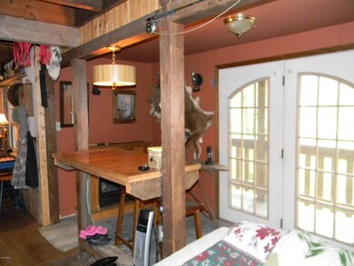 Living Room 4