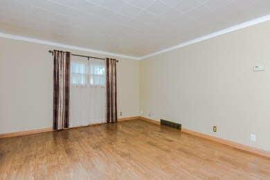2204 7th Ave N Grand Forks ND-print-003-