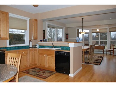 517 Golf Course Rd, South Burlington, VT 05403 - photo 7