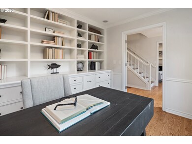 3894 Tamarack Ln, Lake Oswego, OR 97035 - photo 5