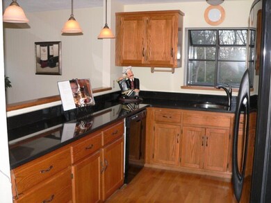 62 Danforth Ct unit Bldg 73, Haverhill, MA 01832 - photo 2