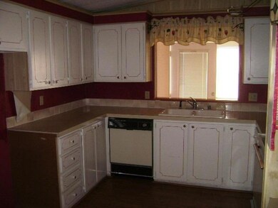 811 Hyacinth Cir, Sebastian, FL 32976 - photo 5