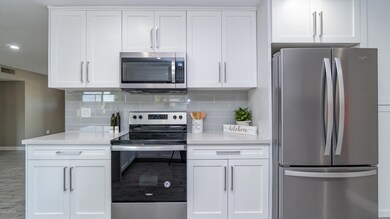 17434 N Horseshoe Ln, Sun City, AZ 85373 - photo 3