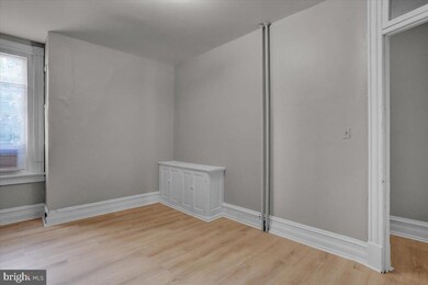 143 N 8th St, Reading, PA 19601 - photo 5