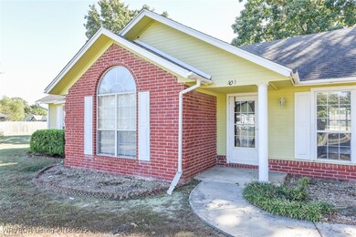 101 Choctaw Dr, Roland, OK 74954 - photo 5