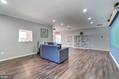 6911 Castleton Dr, Fredericksburg, VA 22407 - photo 4