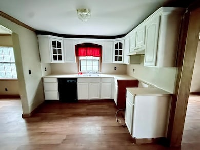 828 County Road 4550, Spurger, TX 77660 - photo 3