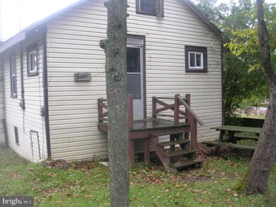 9 King Fisher Dr, Ashland, PA 17921 - photo 2