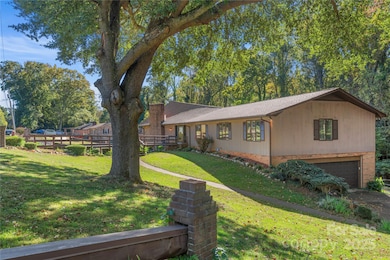 1109 Hemlock Dr, Shelby, NC 28150 - photo 3