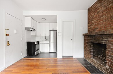 348 W 21st St unit 4-F, New York, NY 10011 - photo 7