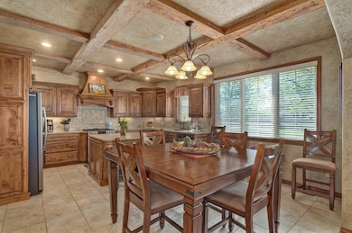 842 E Rush Ct-10