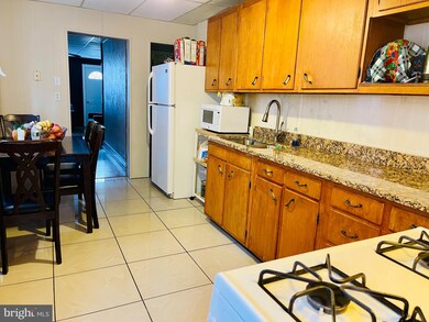 1336 N 10th St, Reading, PA 19604 - photo 7