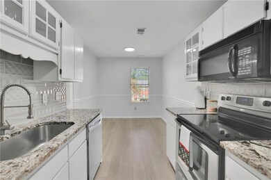 1670 Grist Mill Dr, Marietta, GA 30062 - photo 7