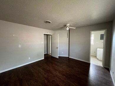 4403 31st St unit B, Lubbock, TX 79410 - photo 7