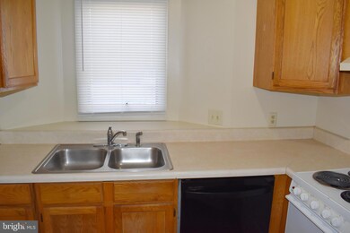 955 Orchard Dr, Chambersburg, PA 17201 - photo 5