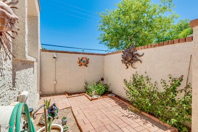 2801 N 26th Place unit 21, Phoenix, AZ 85008 - photo 5