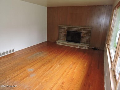 1513 Edith Ave NE, Grand Rapids, MI 49505 - photo 4