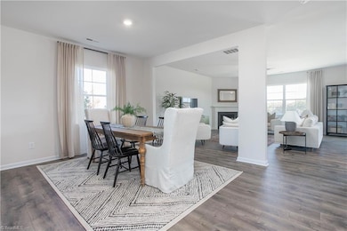 *Photos are of model homes and are for representational purposes only