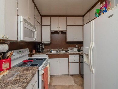 2641 Lyon St, Des Moines, IA 50317 - photo 6