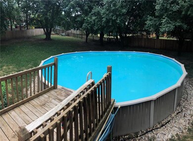 615 Laredo Ct, Raymore, MO 64083 - photo 6