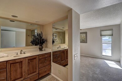 18042 N Highwood Ct, Sun City, AZ 85373 - photo 5