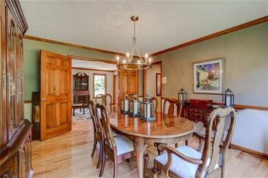 FORMAL DINING ROOM FEATURES SPACE FOR LARGE GATHER