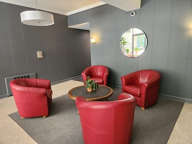 2033 Sherman Ave unit 504, Evanston, IL 60201 - photo 2