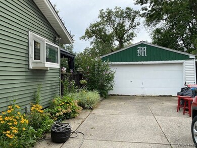 22 Jesella Dr W, North Tonawanda, NY 14120 - photo 2