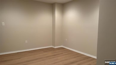 2239 Margaret Ct, Mahwah, NJ 07430 - photo 5