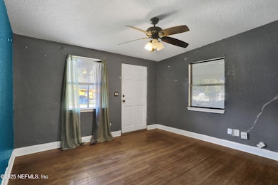 4206 Lockhart Dr N, Jacksonville, FL 32209 - photo 2