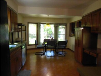 6602 Goode Dr, Shawnee, KS 66216 - photo 5