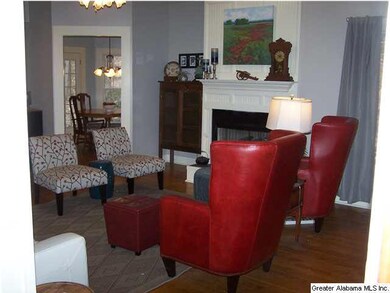 PLENTY OF ROOM  TO ARRANGE YOUR FURNITURE & DECOR 