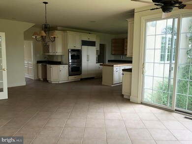 611 Fairway Dr, Telford, PA 18969 - photo 6