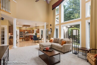 2308 Comstock Ln, Naperville, IL 60564 - photo 4