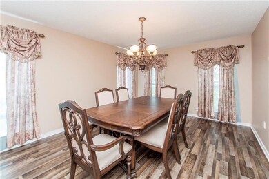 Formal dining 

