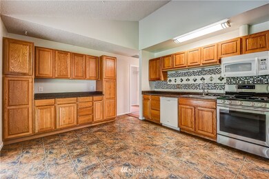 19670 SE 259th St, Covington, WA 98042 - photo 7