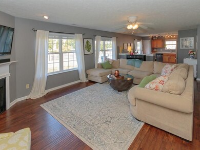 12974 Dolphins Ln, Fishers, IN 46037 - photo 7