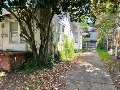 1620 W Main St, Houston, TX 77006 - photo 3