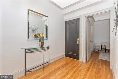 Schuyler Arms unit 702, Washington, DC 20009 - photo 2