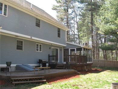 3 Magnolia Cir, Greenville, RI 02828 - photo 5